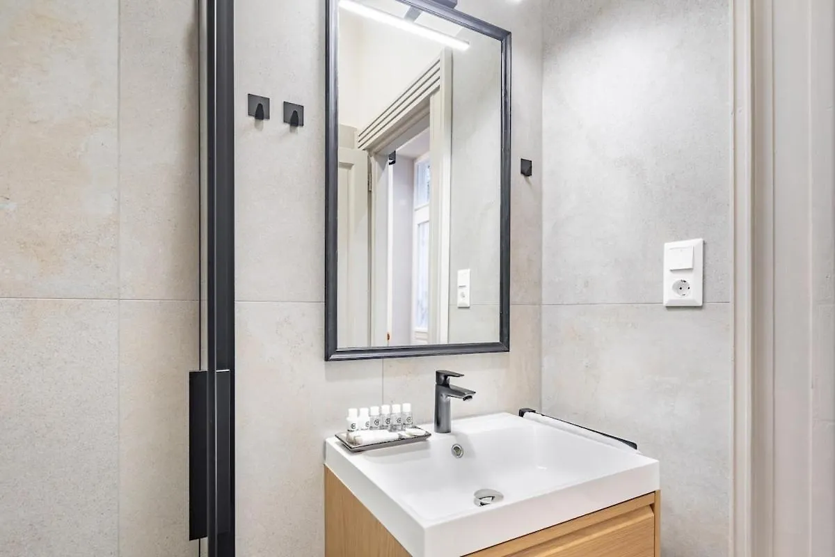Central Elegance Budapest Apartment